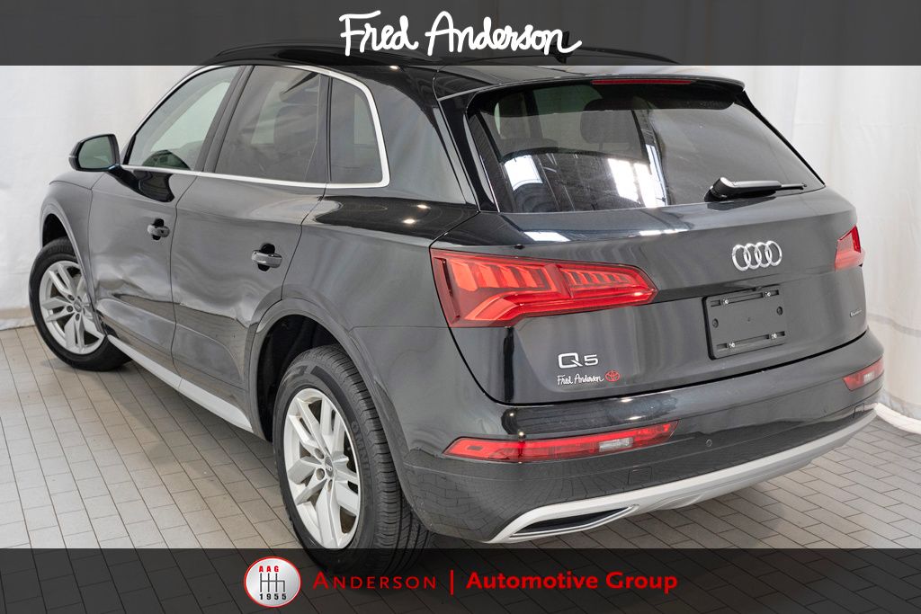 2020 Audi Q5 Premium photo 2