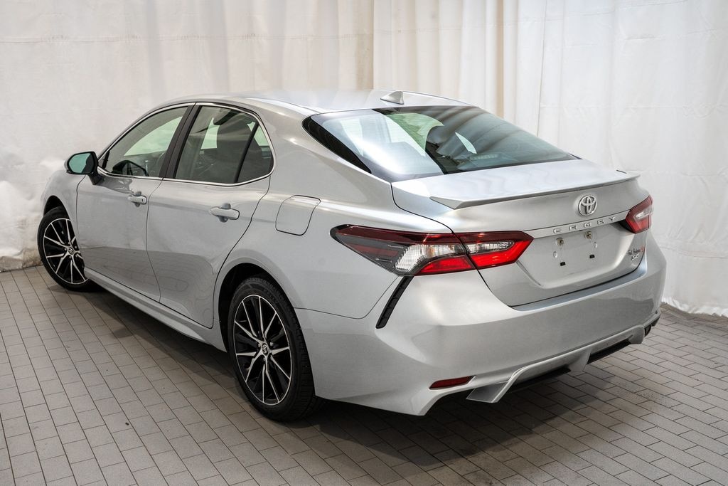 Used 2024 Toyota Camry SE Sedan