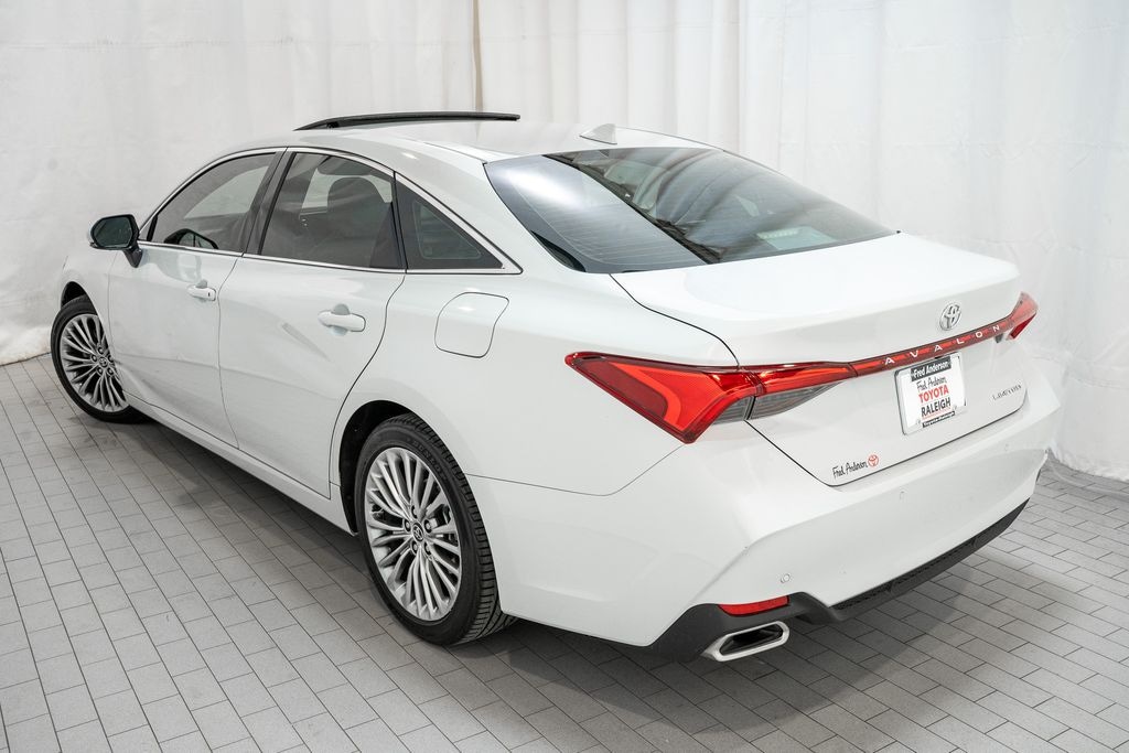 Certified 2022 Toyota Avalon Limited Sedan