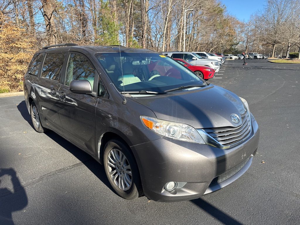 2012 Toyota Sienna XLE