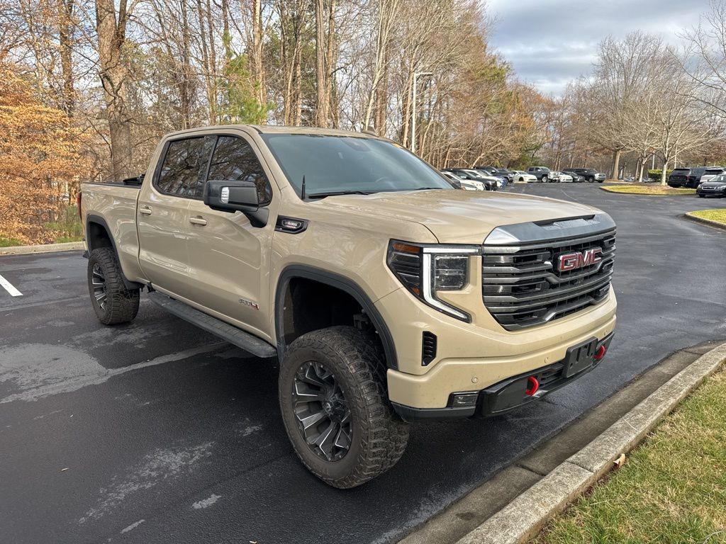 2022 GMC Sierra 1500 AT4's photo