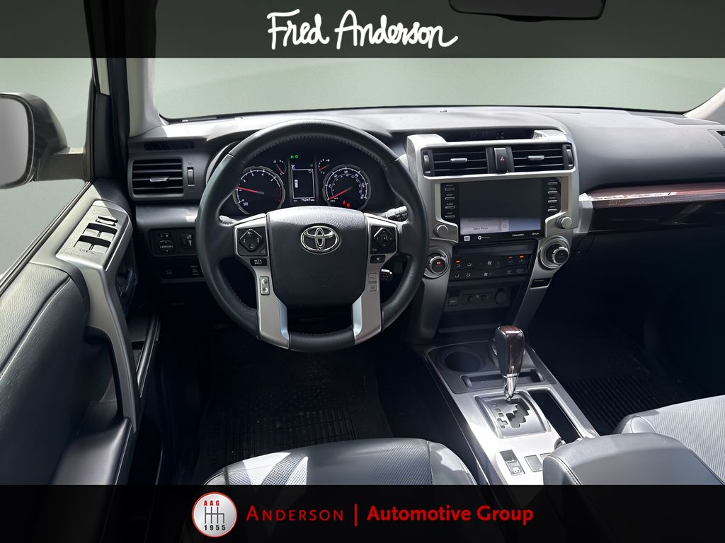 2022 Toyota 4Runner Limited photo 2