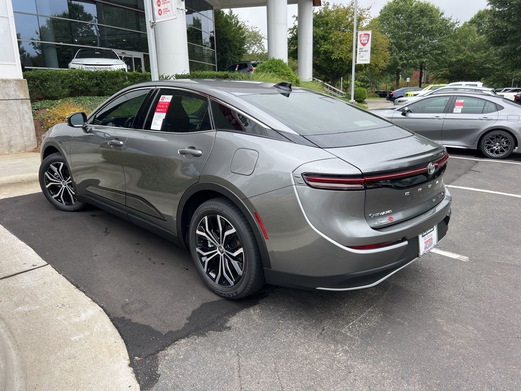 2026 Toyota Crown XLE photo 4