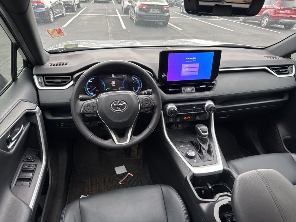 2023 Toyota RAV4 Hybrid XSE photo 2