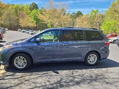 2016 Toyota Sienna XLE Premium Minivan/Van