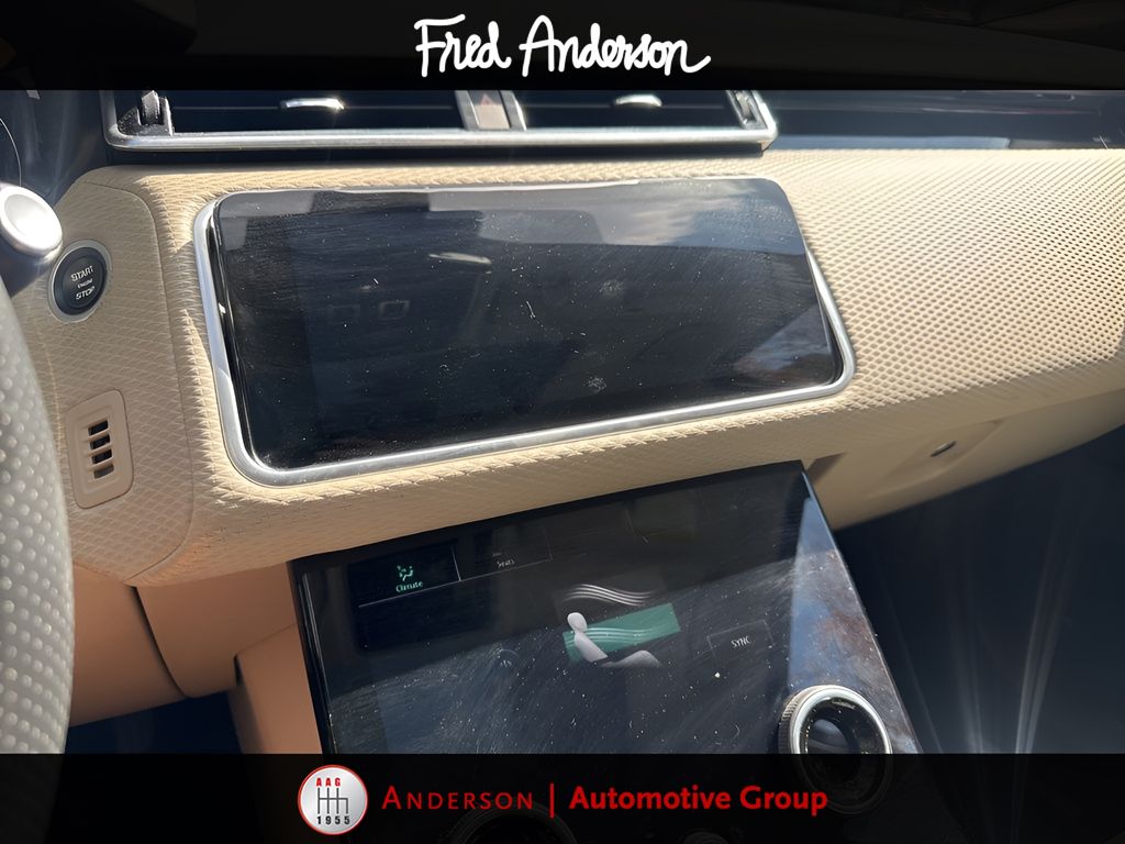 2018 Land Rover Range Rover Velar S photo 3