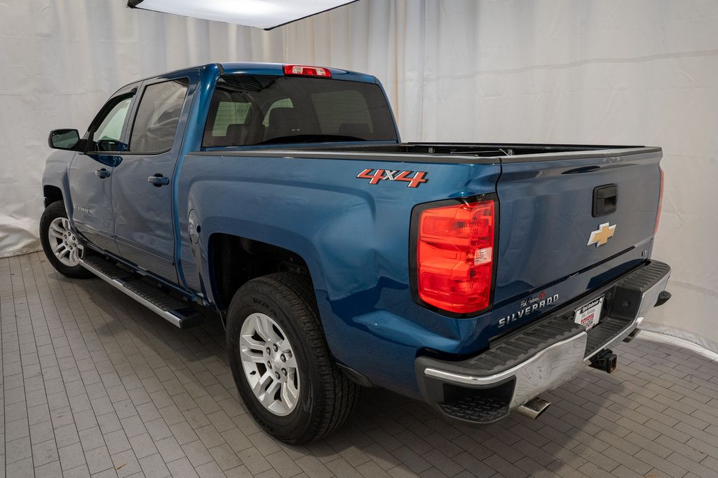 2018 Chevrolet Silverado 1500 LT photo 4