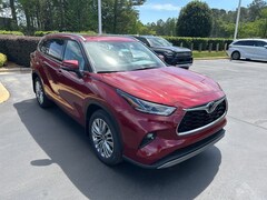 2026 Toyota Highlander Platinum SUV