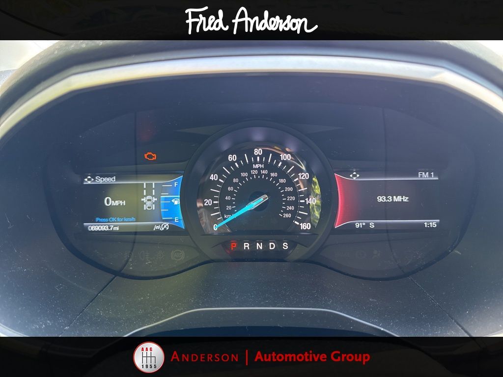 2020 Ford Edge SEL photo 3