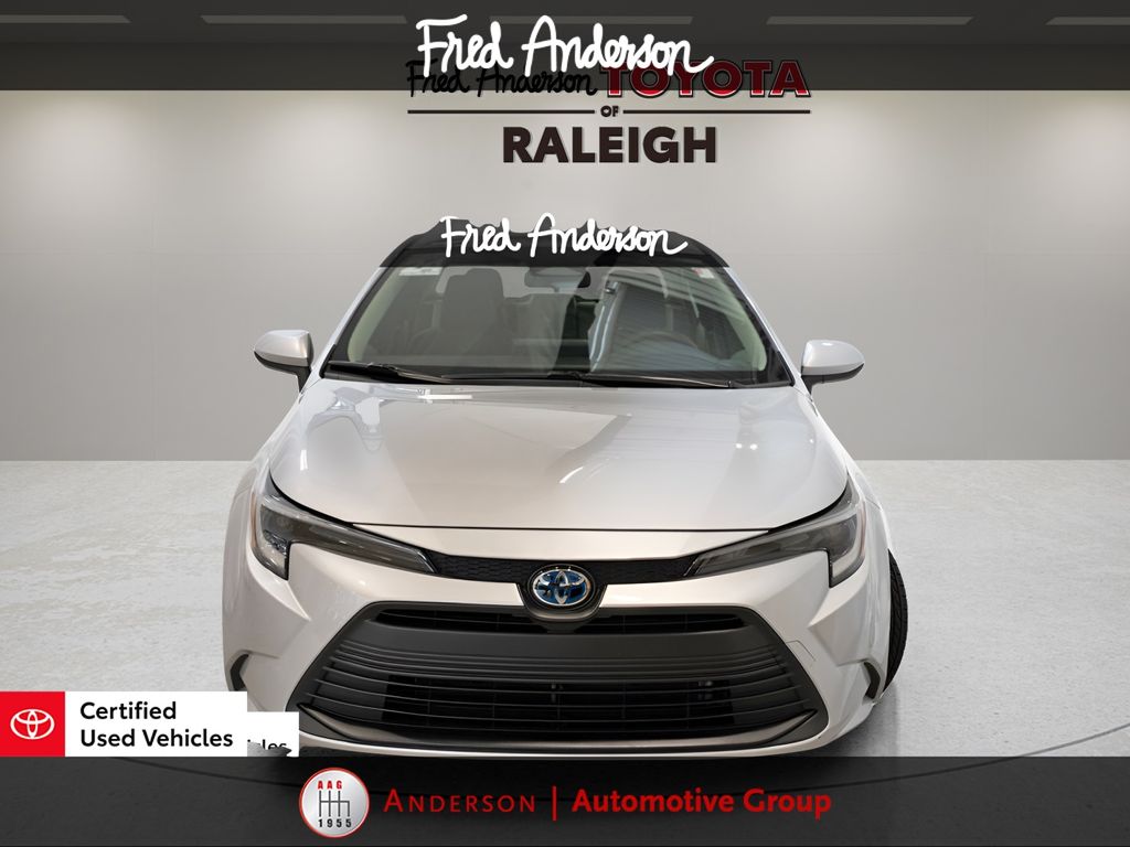 2024 Toyota Corolla Hybrid LE photo 3