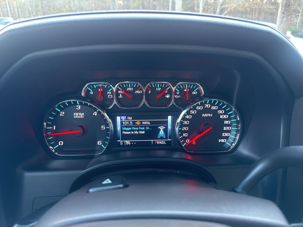 2017 Chevrolet Silverado 1500 LTZ photo 3