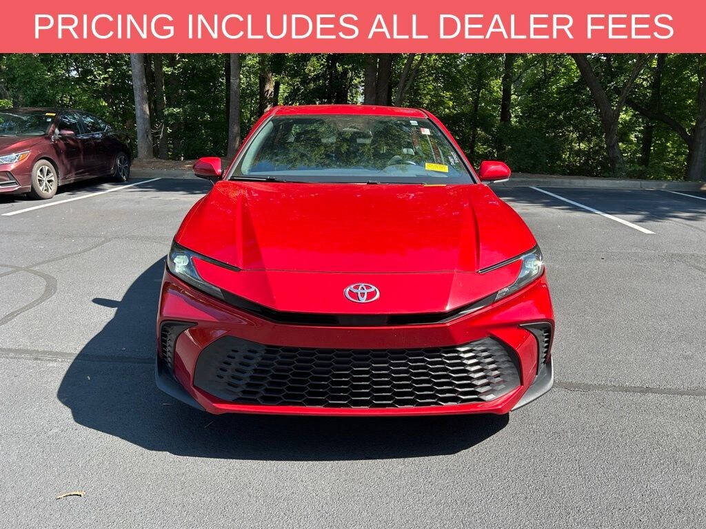 Used 2025 Toyota Camry SE Sedan