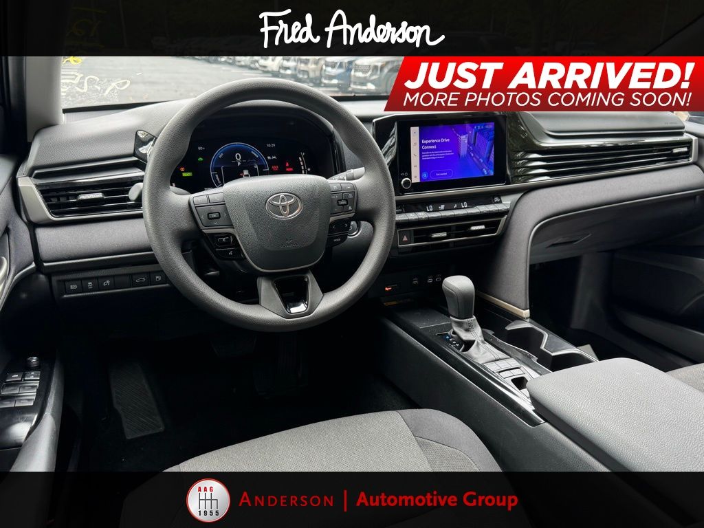 2025 Toyota Camry LE photo 2