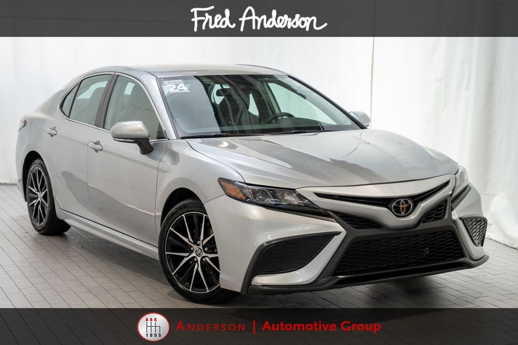 Used 2024 Toyota Camry SE Sedan