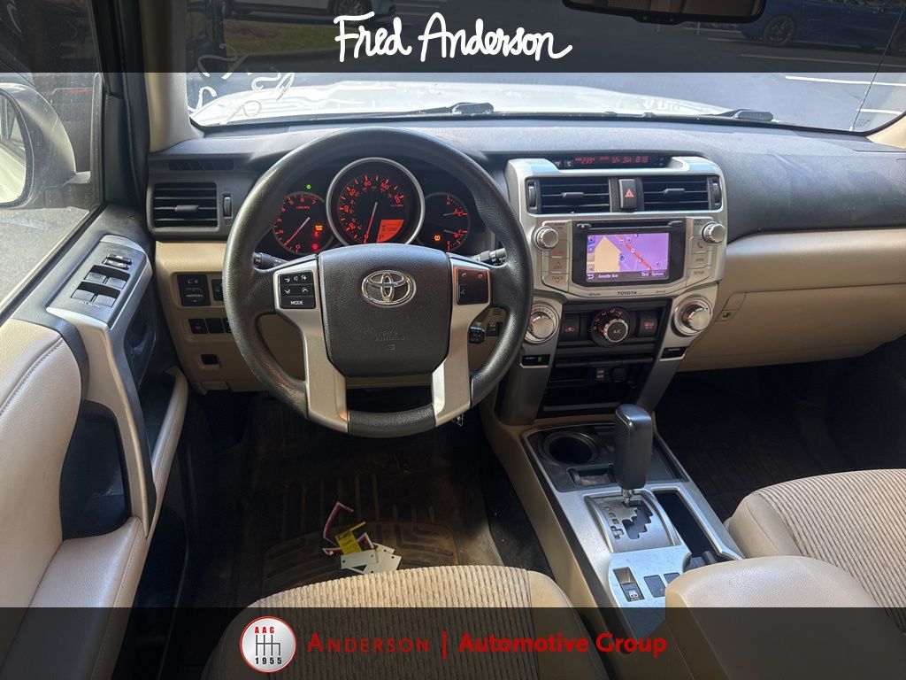 2013 Toyota 4Runner SR5 photo 2