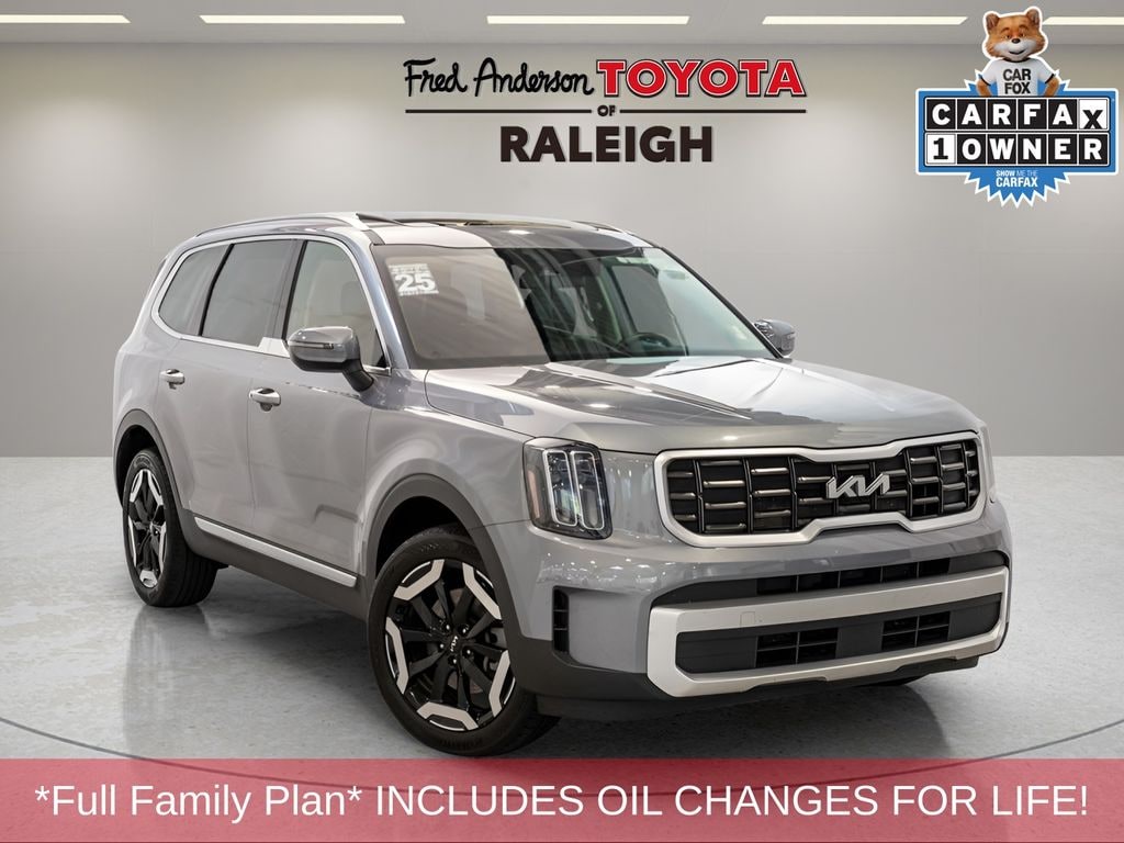 Used 2025 Kia Telluride S SUV