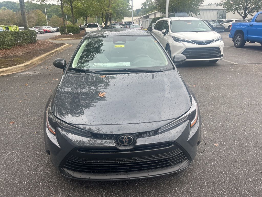 2026 Toyota Corolla LE photo 2