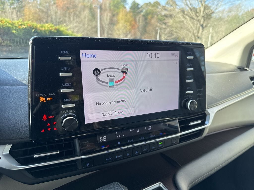 Used 2021 Toyota Sienna XLE Minivan/Van