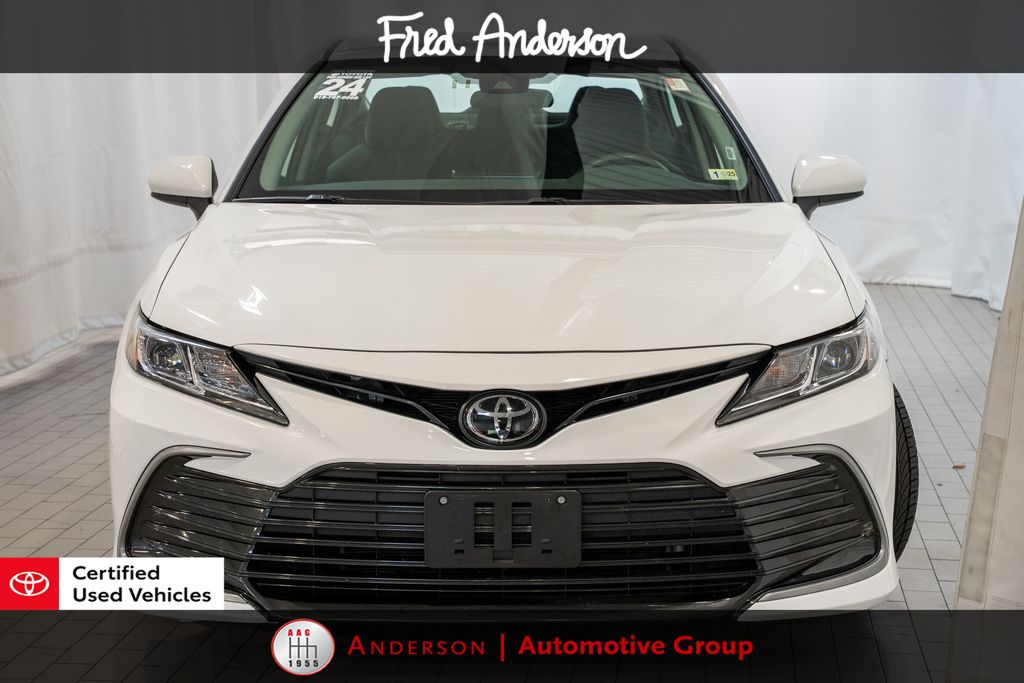 2024 Toyota Camry LE photo 2