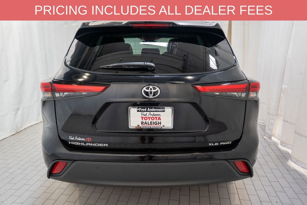 Used 2022 Toyota Highlander XLE SUV