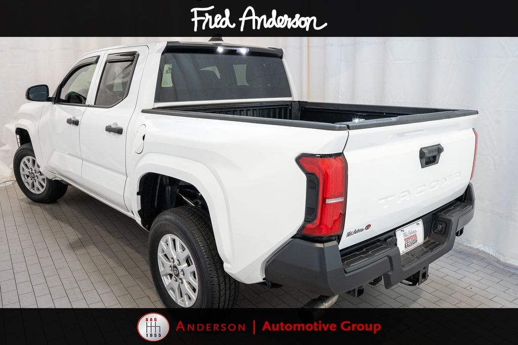 2025 Toyota Tacoma SR photo 4