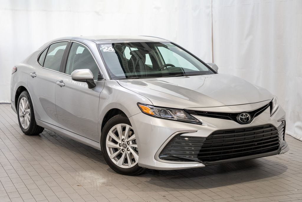 2024 Toyota Camry Sedan 
