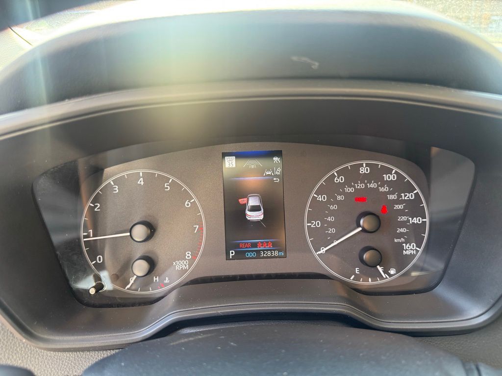 2024 Toyota Corolla LE photo 3