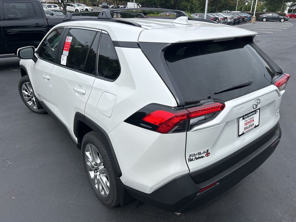 2025 Toyota RAV4 XLE Premium photo 3
