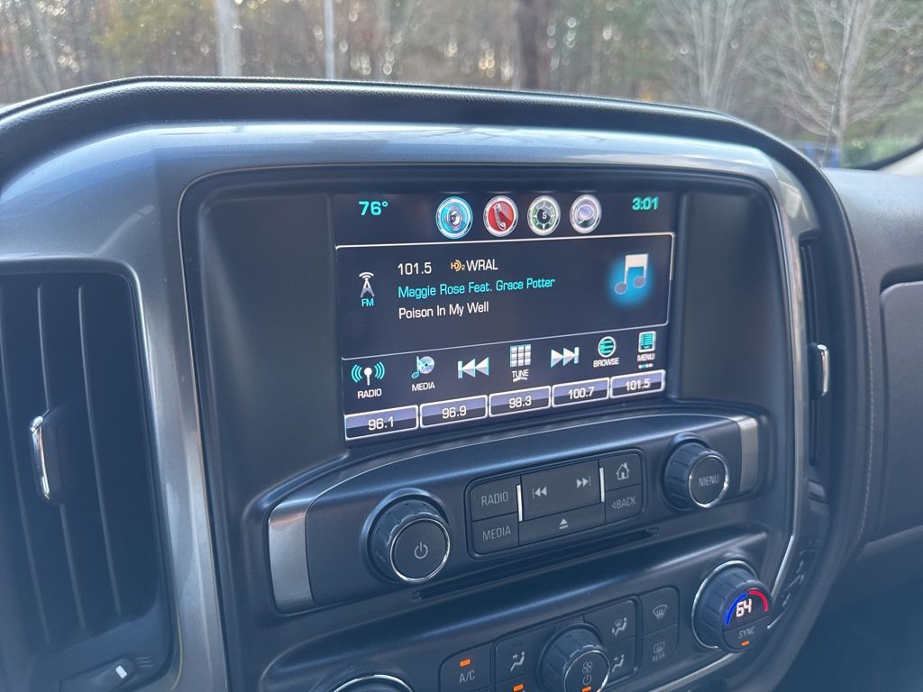 2017 Chevrolet Silverado 1500 LTZ photo 4