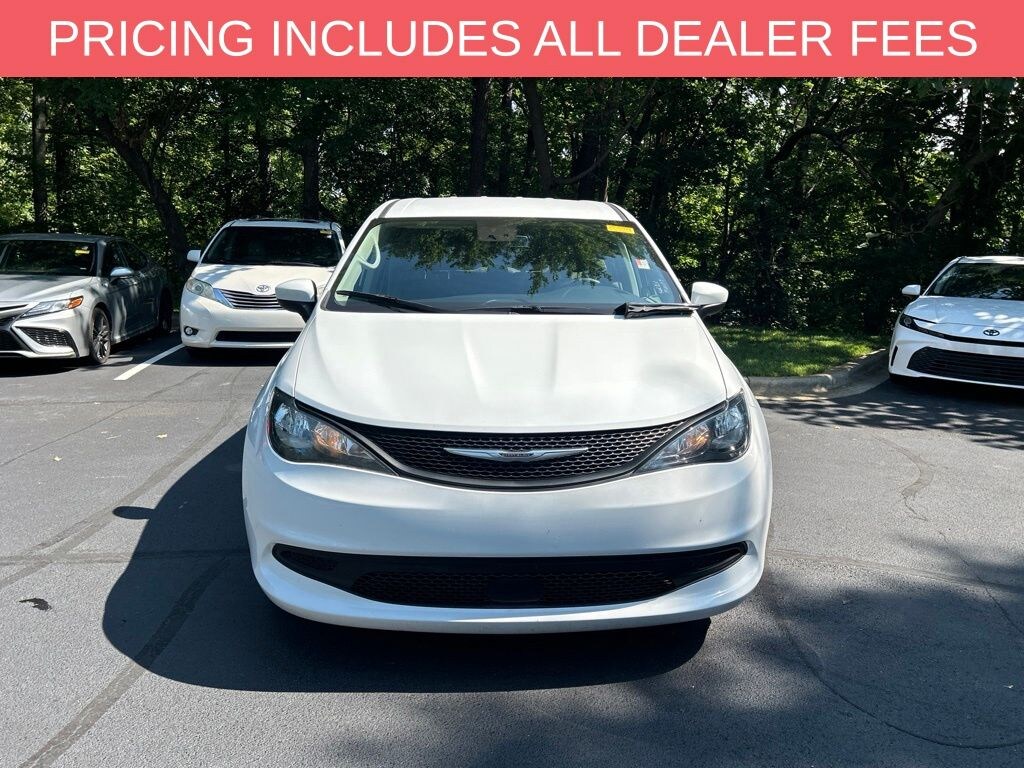 Used 2023 Chrysler Voyager LX Minivan/Van