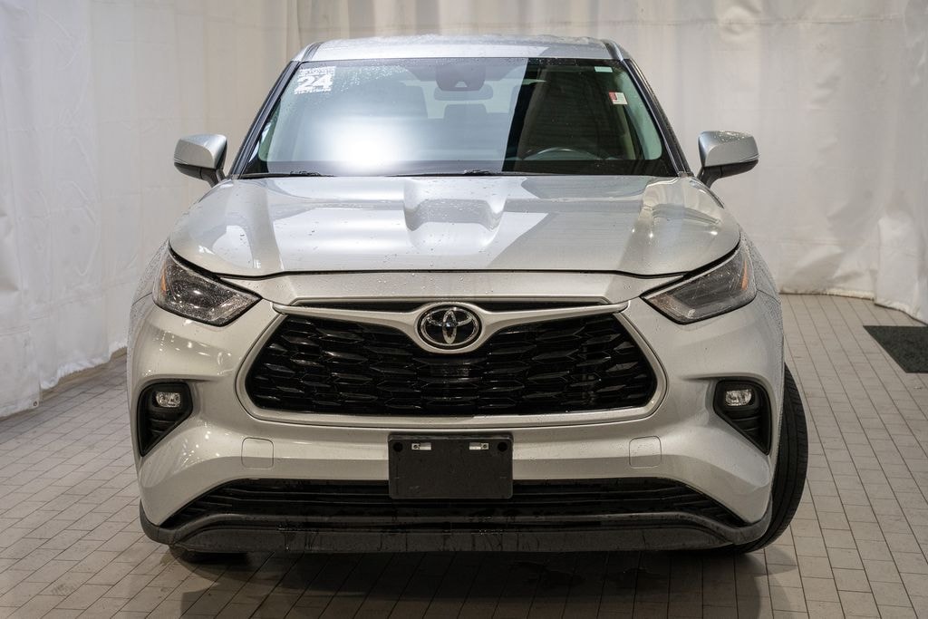 Used 2024 Toyota Highlander LE SUV