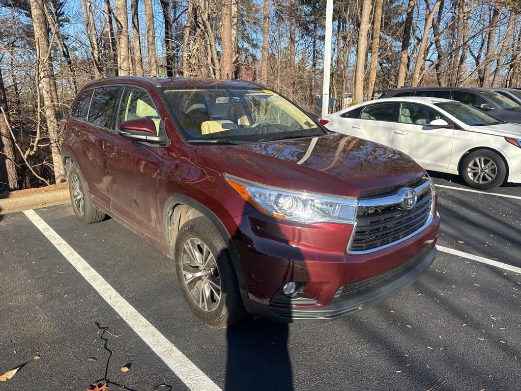 Used 2016 Toyota Highlander XLE V6 SUV