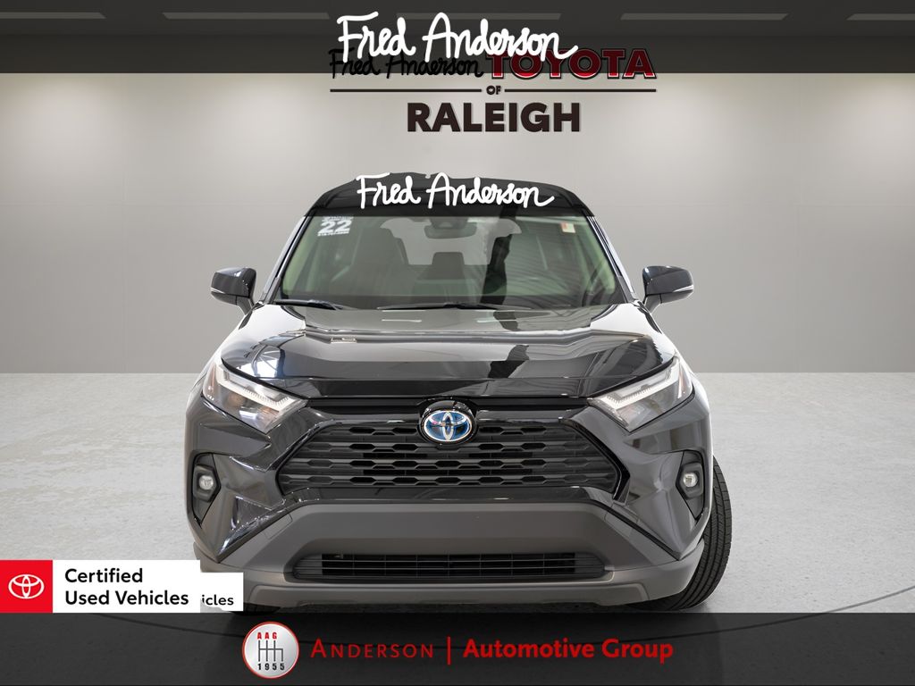 2022 Toyota RAV4 Hybrid XLE Premium photo 3