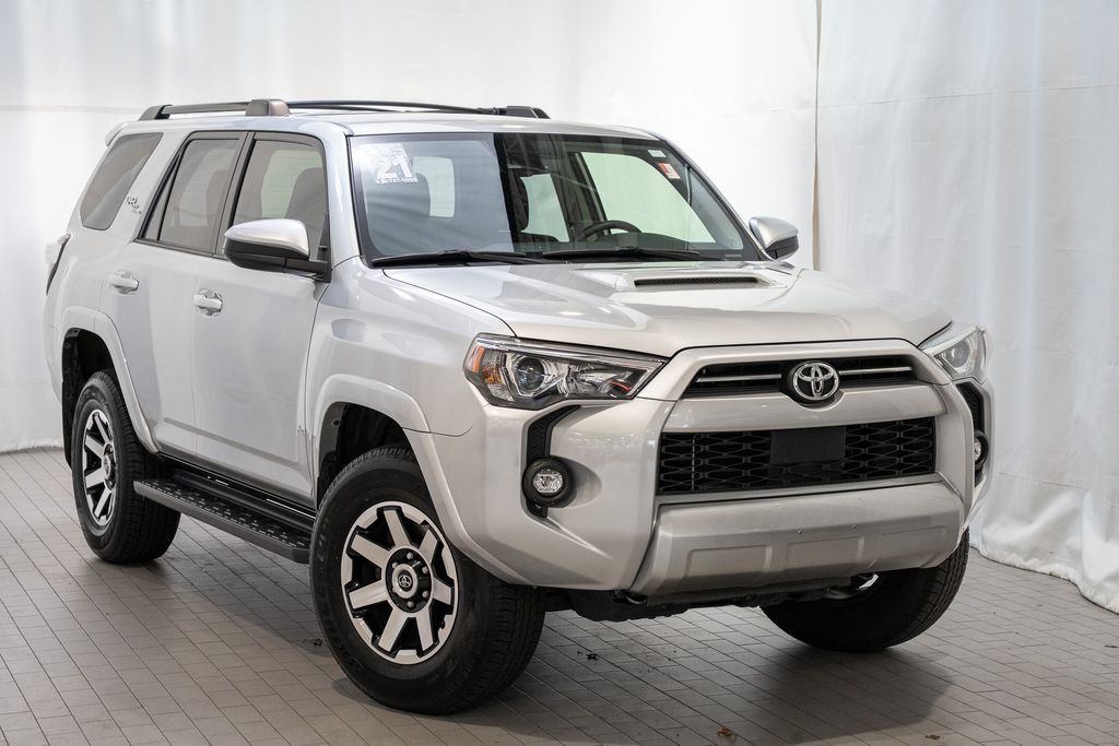 2021 Toyota 4Runner Off-Road's photo