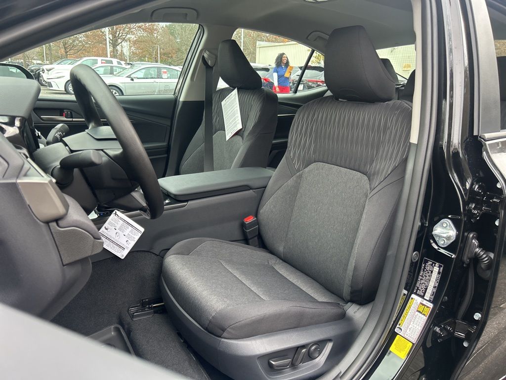 2026 Toyota Camry LE photo 3