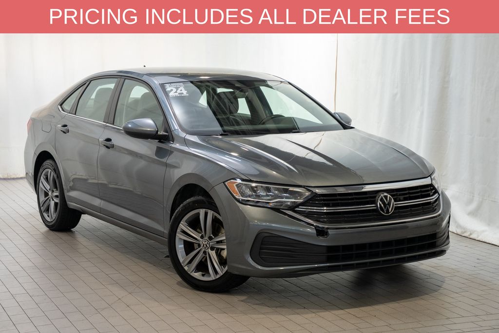 Used 2024 Volkswagen Jetta 1.5T SE Sedan