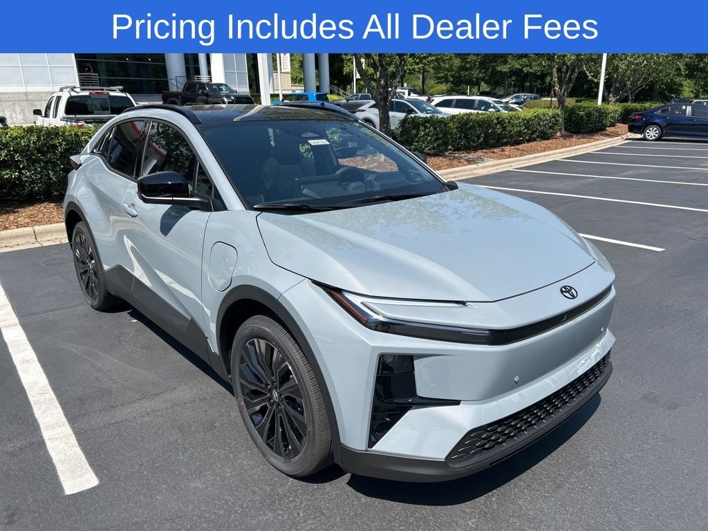 New 2026 Toyota C-HR XSE SUV