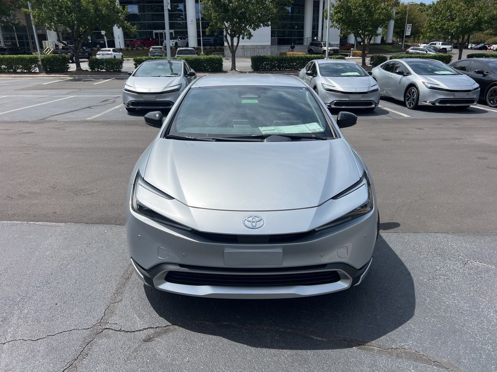 2026 Toyota Prius Plug-in Hybrid SE photo 3