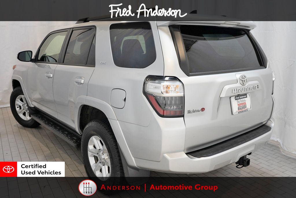 2024 Toyota 4Runner SR5 Premium photo 2