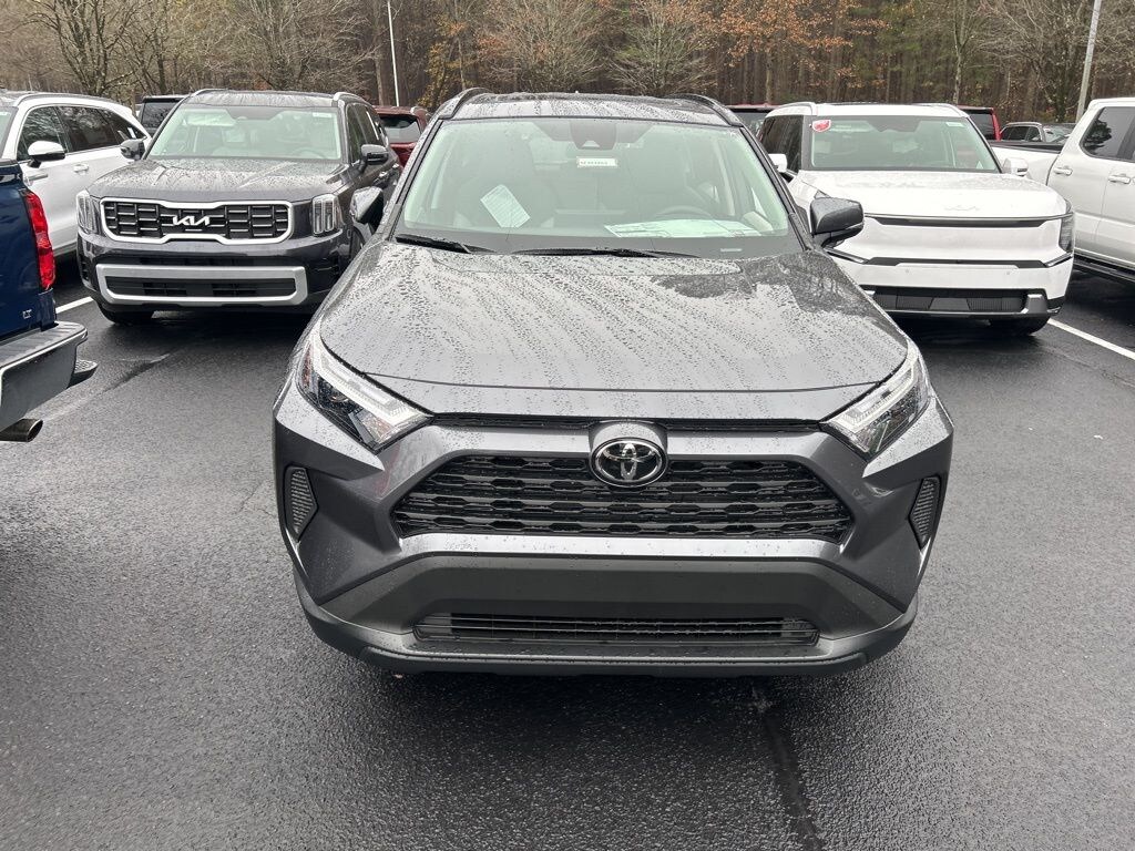 New 2025 Toyota RAV4 XLE SUV
