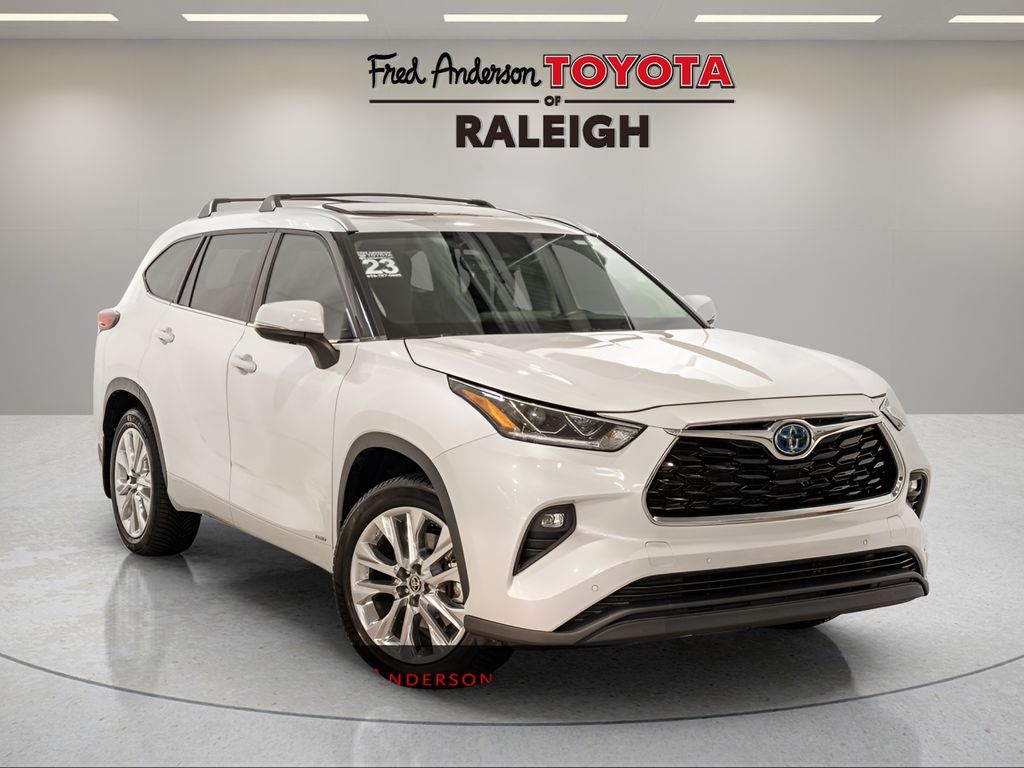 2023 Toyota Highlander Hybrid SUV  2023 Toyota Highlander Hybrid SUV