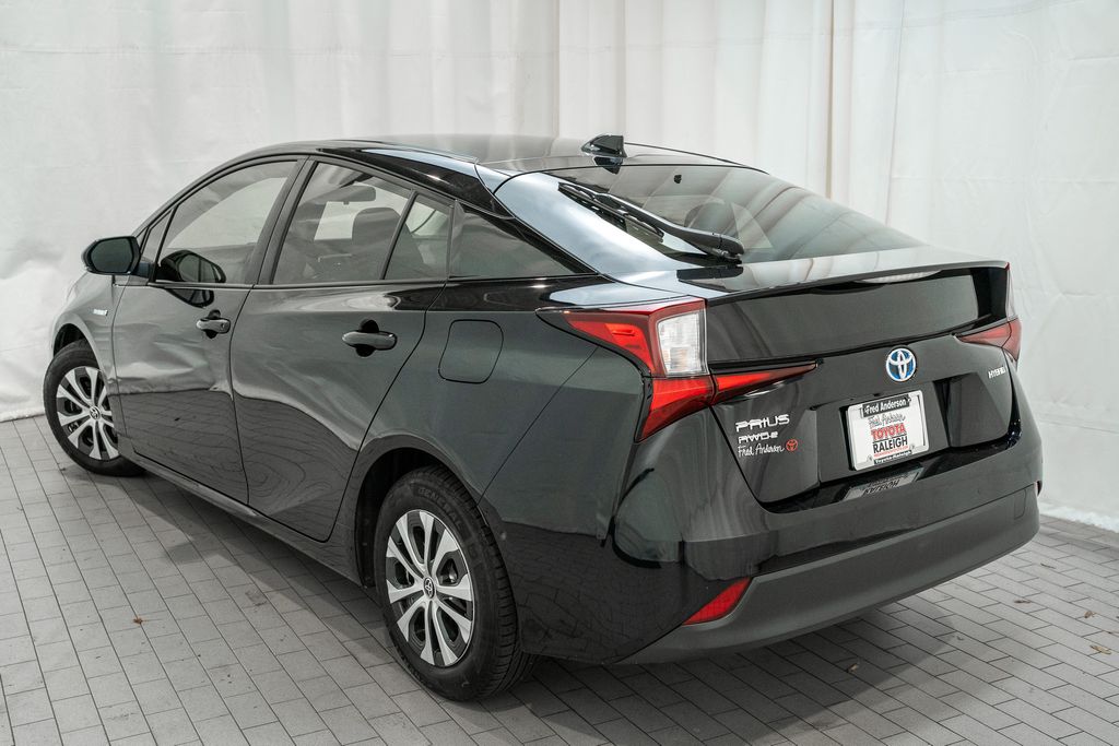 2021 Toyota Prius LE AWD-e photo 4