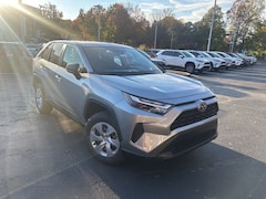 2025 Toyota RAV4 LE SUV