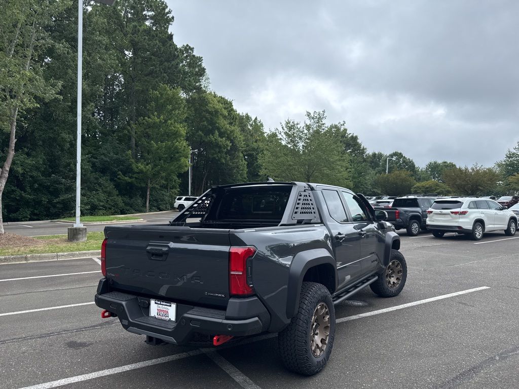 2025 Toyota Tacoma Trailhunter photo 2