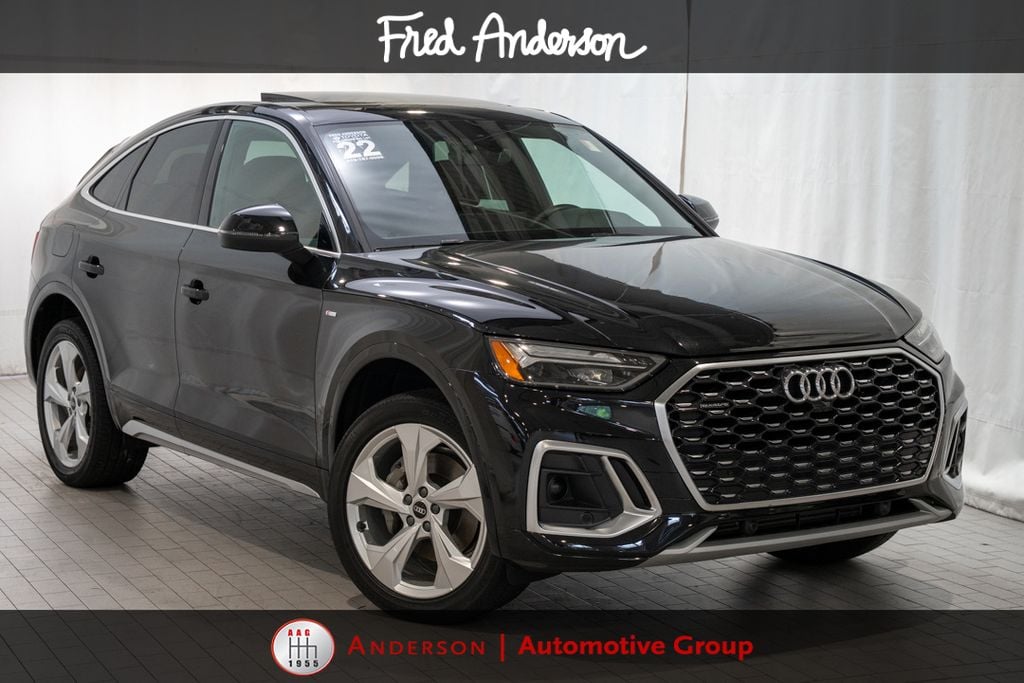 2022 Audi Q5 Sportback 45 Premium Plus's photo