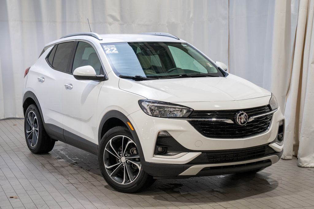 2022 Buick Encore GX Select's photo