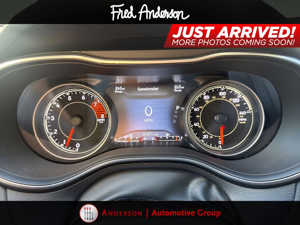 2022 Jeep Cherokee Latitude Lux photo 3