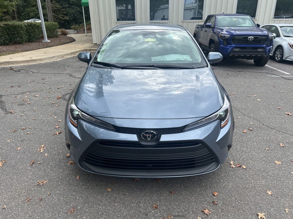 2026 Toyota Corolla LE photo 2