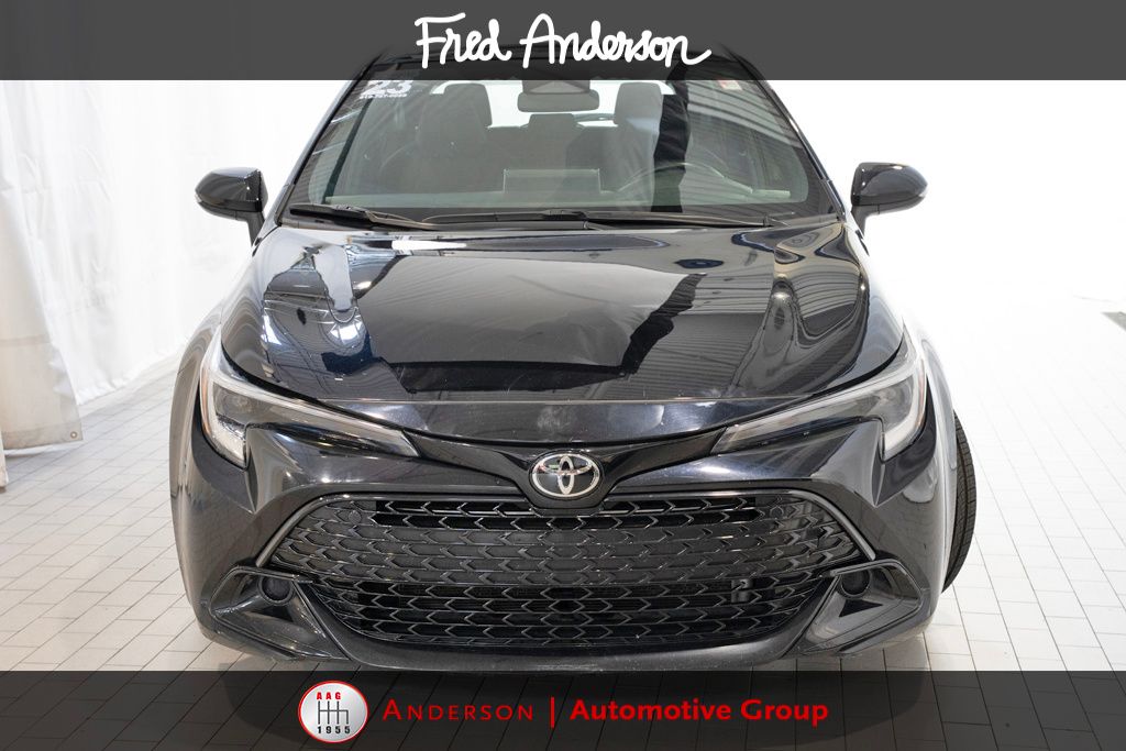 2023 Toyota Corolla SE photo 3