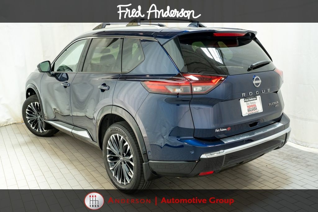 Used 2025 Nissan Rogue Platinum SUV